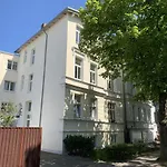 Wintergarten-Maisonette, Warnemuende