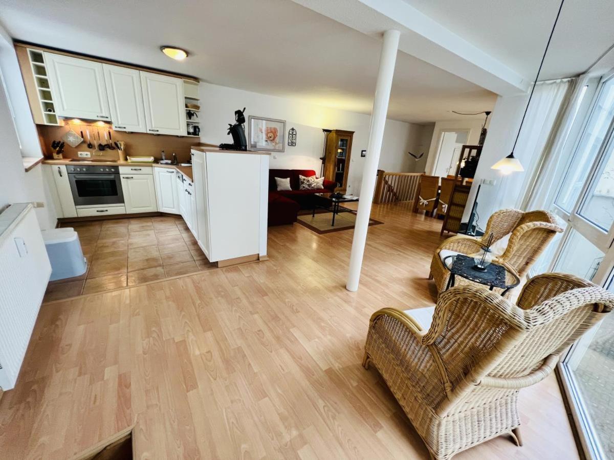 Wintergarten-maisonette, Warnemuende Apartment *